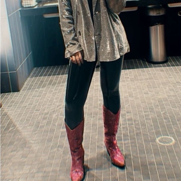 Dazzling Pink Women's Boots - Picture 4 of 4